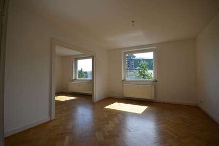 Wohnung Düsseldorf Niederkassel - 4 Zimmer, 110 m&sup2;, 1.650&euro; | Angebot:27266431