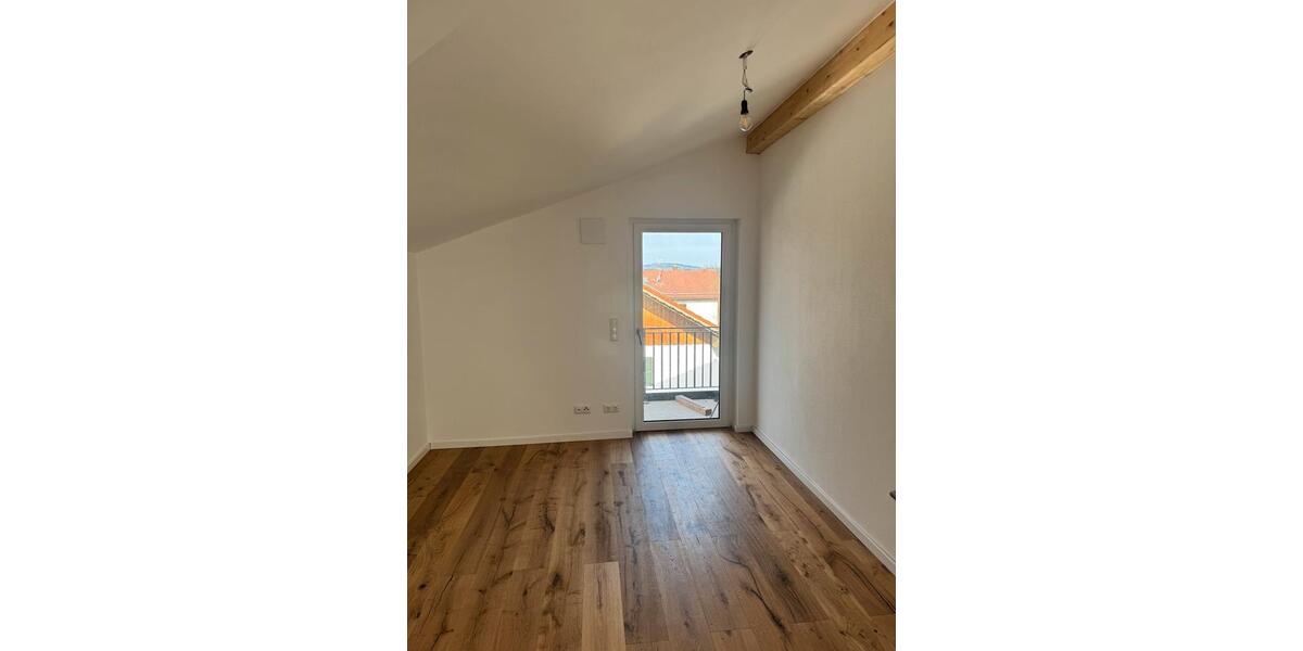 Doppelhaushälfte Eberfing - 7 Zimmer, 206 m&sup2;, 3.650&euro; | Angebot:26257683