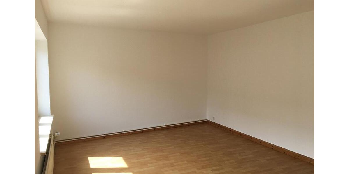 Etagenwohnung Bredstedt - 3 Zimmer, 85 m&sup2;, 670&euro; | Angebot:26617494