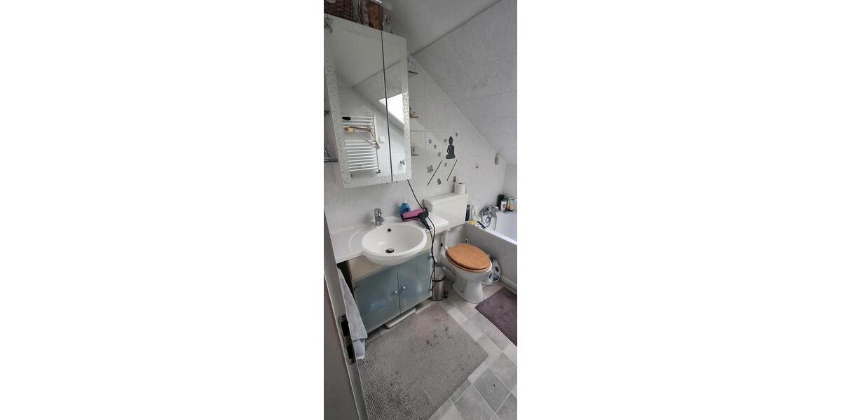 Dachgeschoßwohnung Achim - 1 Zimmer, 60 m&sup2;, 680&euro; | Angebot:25172540