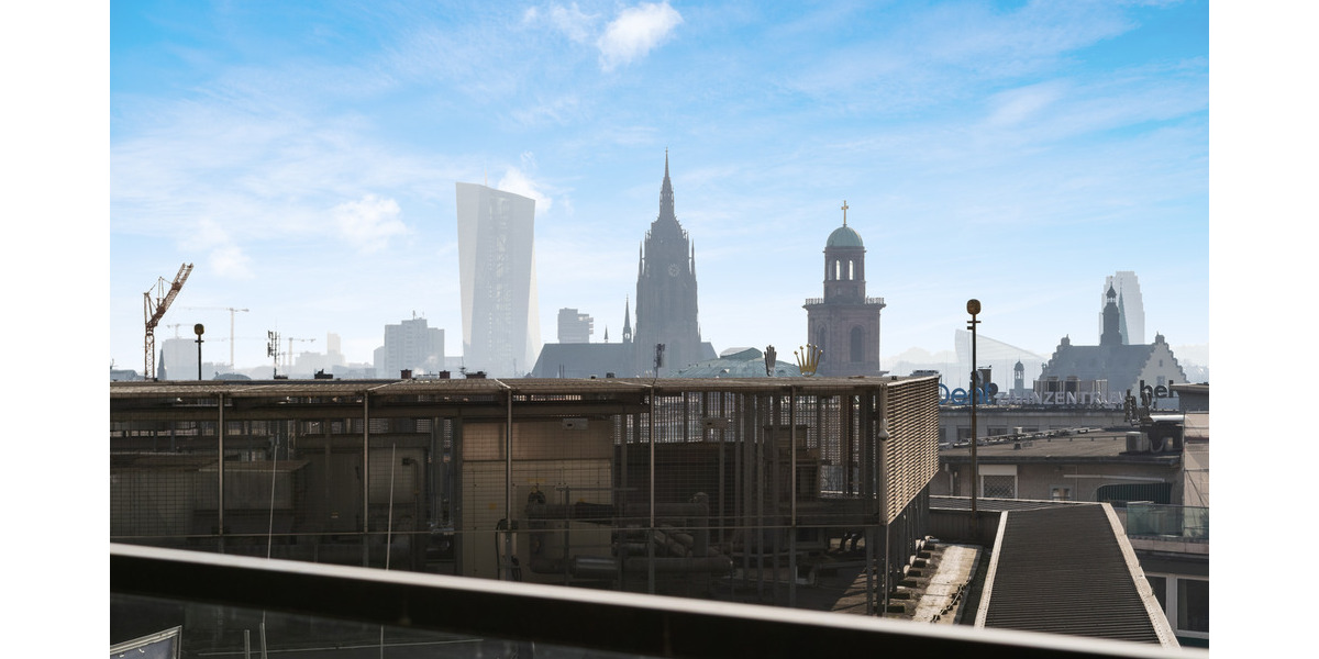 Etagenwohnung Frankfurt am Main Innenstadt - 2 Zimmer, 82 m&sup2;, 2.115&euro; | Angebot:26092972