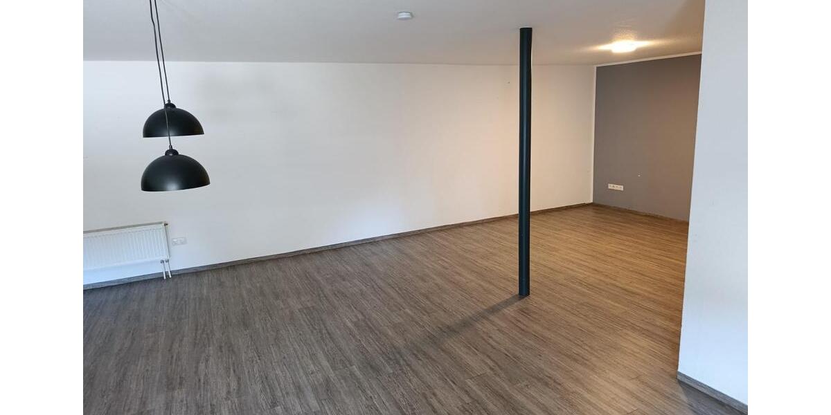 Etagenwohnung Langgöns - 2 Zimmer, 70 m&sup2;, 900&euro; | Angebot:26429894