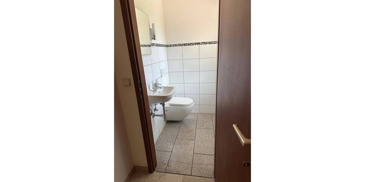 Einfamilienhaus Berlin Kladow - 7 Zimmer, 200 m&sup2;, 2.990&euro; | Angebot:23944546