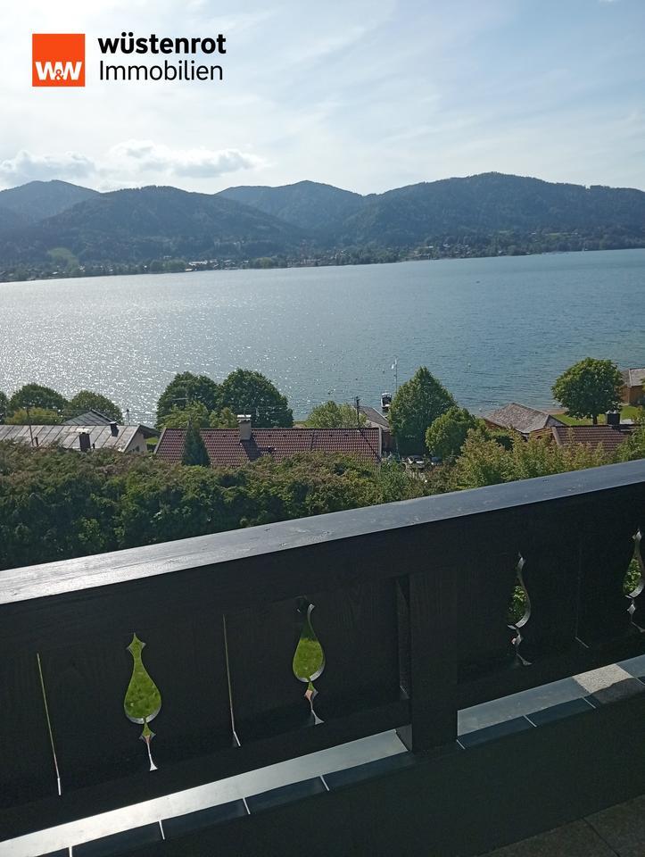 Tegernsee zur Miete in Traumlage. 3 Zimmerwohnung im 2 OG, zwei Balkone mit Seeblick u. TG Platz.