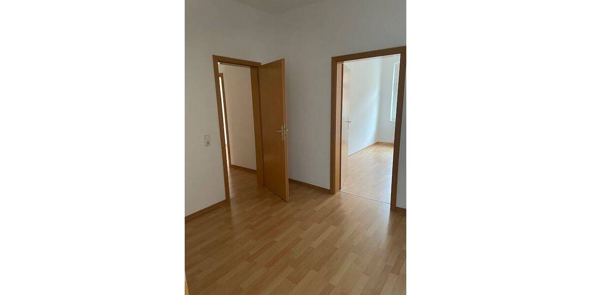 Etagenwohnung Altenburg Südost - 3 Zimmer, 54 m&sup2;, 300&euro; | Angebot:24031738