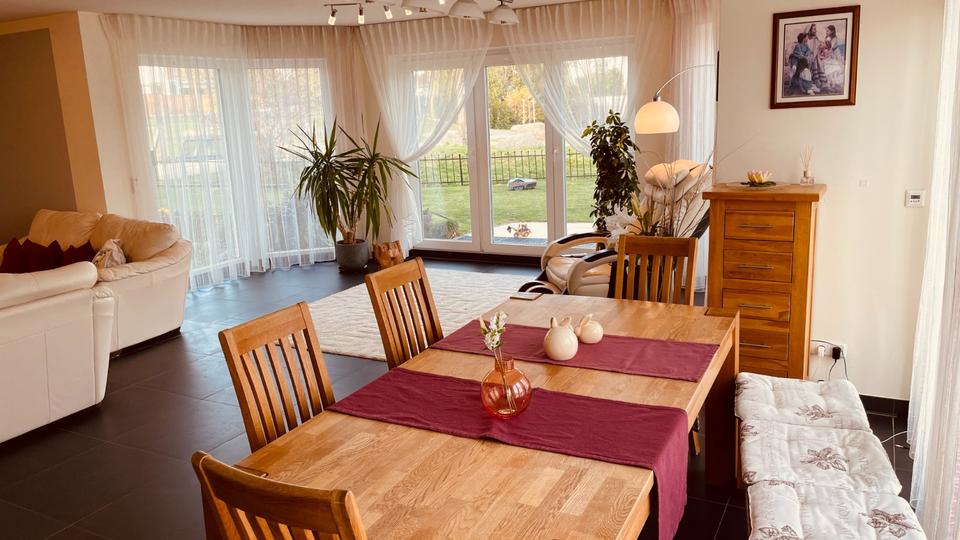 Exklusive 3-Zimmer Erdgeschosswohnung (141m²) Garten u. Terrasse 3 zimmer