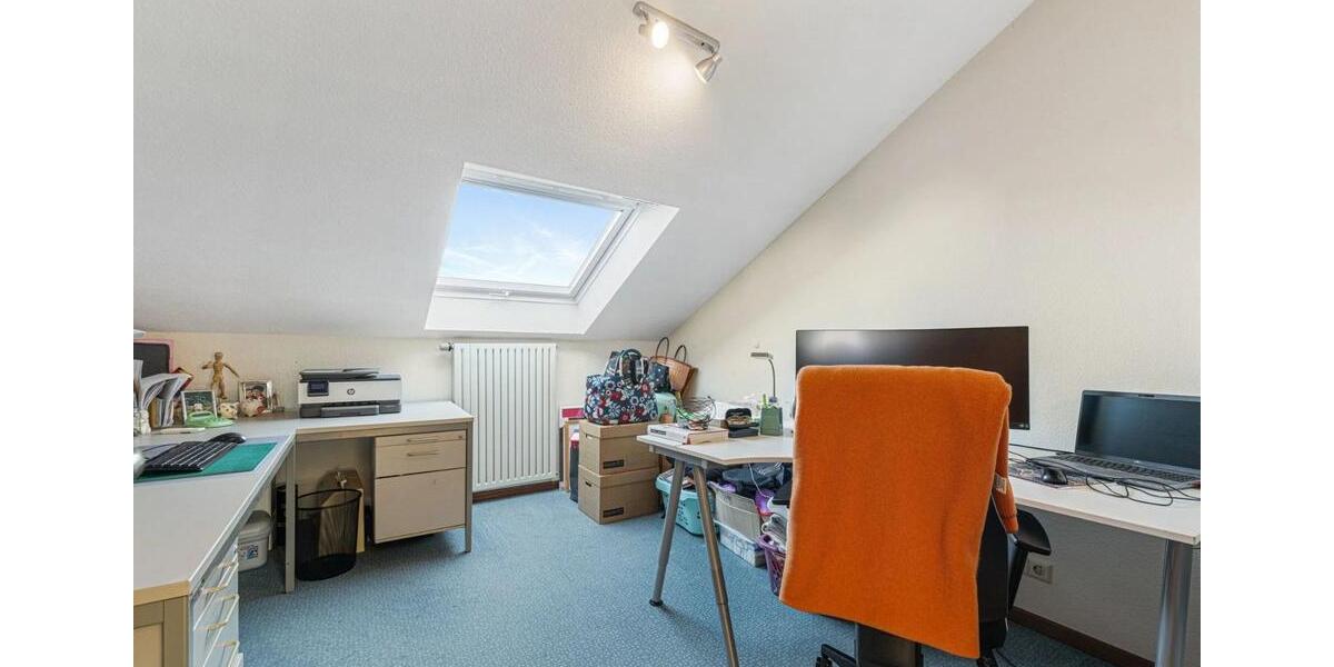 Etagenwohnung Sinzheim - 6 Zimmer, 197 m&sup2;, 1.900&euro; | Angebot:24836833