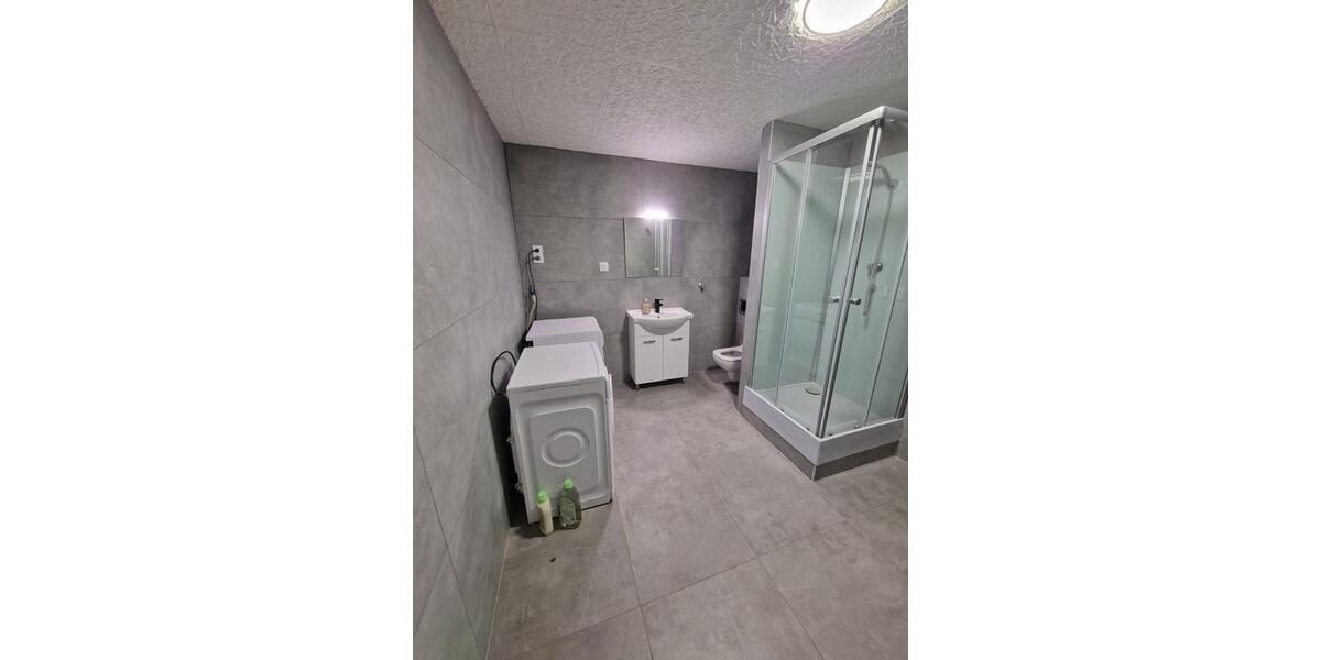 Wohnen auf Zeit Kehl - 30 Zimmer, 200 m&sup2;, 490&euro; | Angebot:25809155