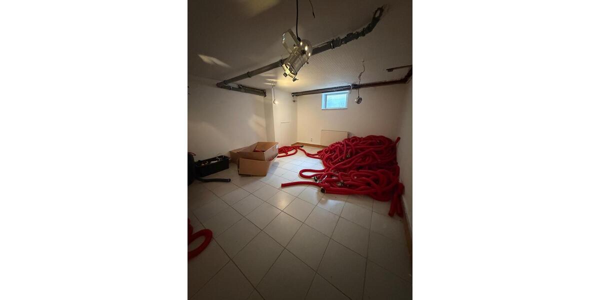Gewerbeobjekt Düsseldorf Stadtbezirk 9 - 1.250&euro; | Angebot:26628926