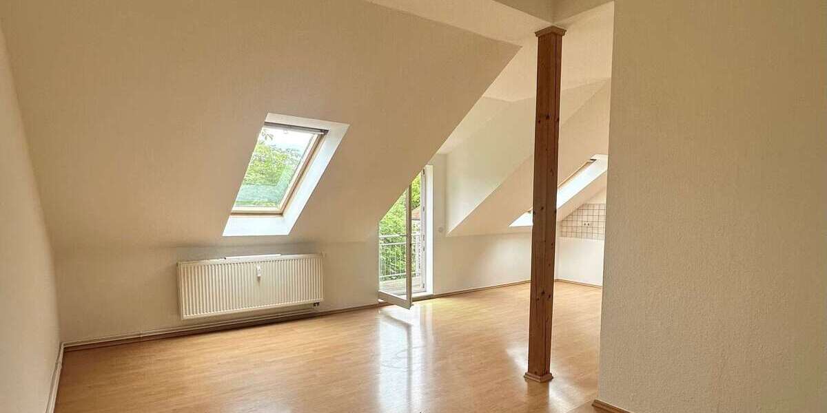 Etagenwohnung Arnstadt - 3 Zimmer, 75 m&sup2;, 580&euro; | Angebot:26993244