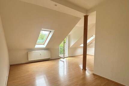 Wohnung Arnstadt - 3 Zimmer, 75 m&sup2;, 580&euro; | Angebot:26993244