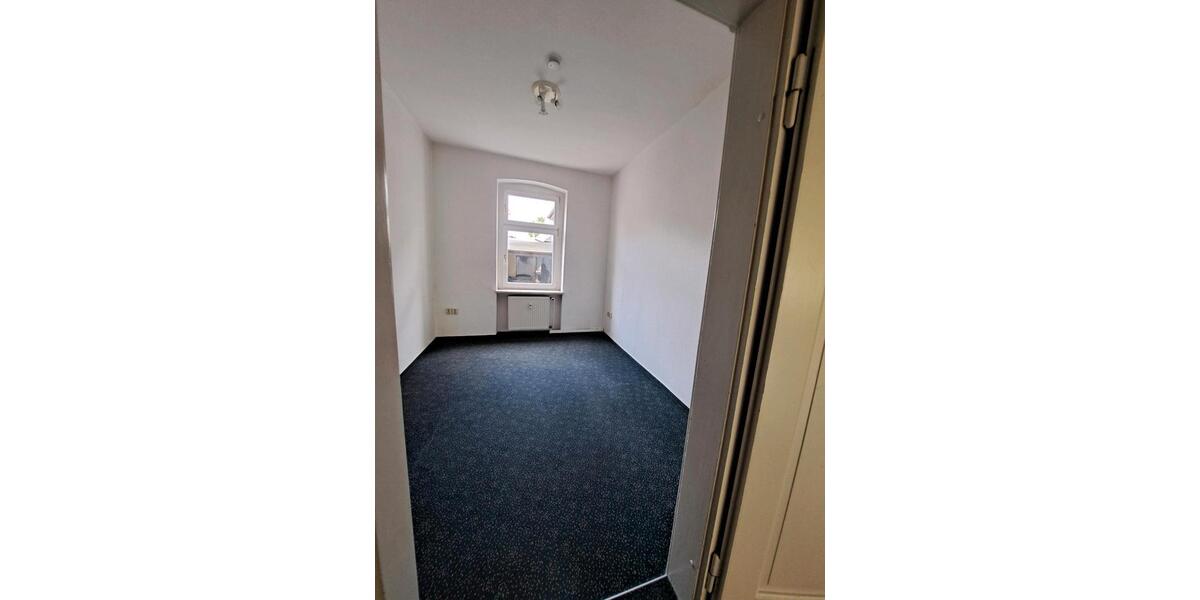Erdgeschoßwohnung Finsterwalde - 3 Zimmer, 65 m&sup2;, 490&euro; | Angebot:26678575