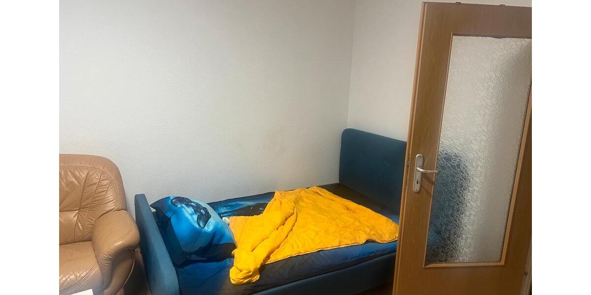Erdgeschoßwohnung Neubrandenburg Carlshöhe - 1 Zimmer, 34 m&sup2;, 315&euro; | Angebot:24842956