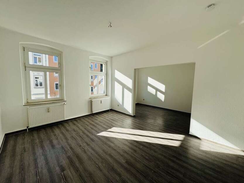 Wohnung zum Mieten in Gera 469 € 83.88 m²