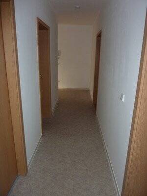 Etagenwohnung Lützen Zorbau - 3 Zimmer, 77 m&sup2;, 400&euro; | Angebot:25797846