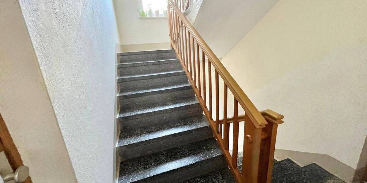 Etagenwohnung Rochlitz - 3 Zimmer, 58 m&sup2;, 300&euro; | Angebot:26657454