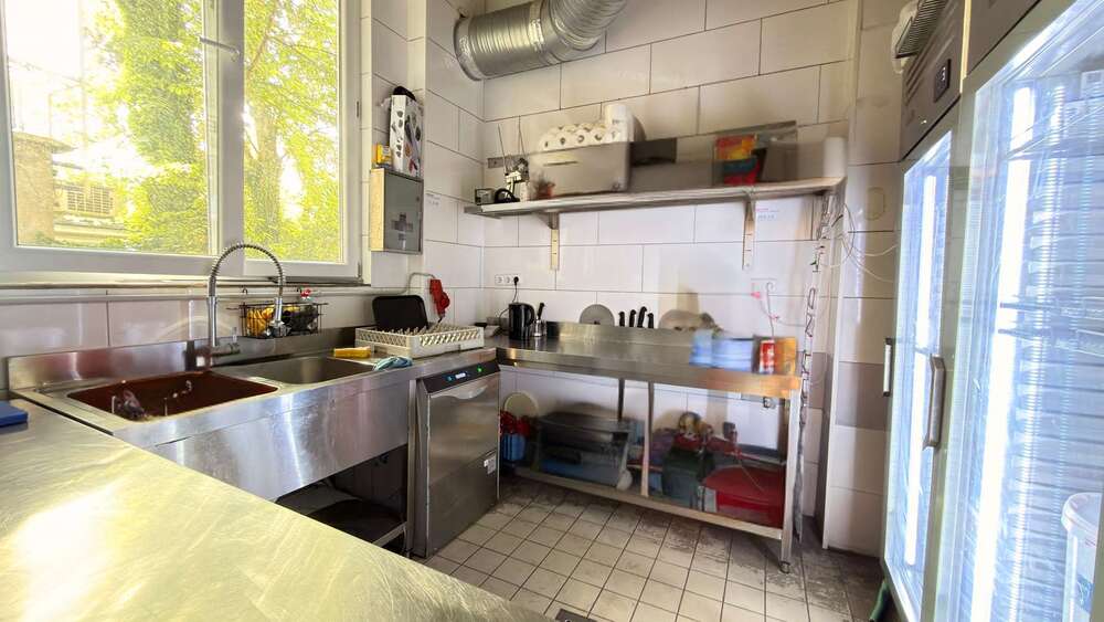 Toplage Bonn: Gut laufende Gastronomie mit Wohnung & kompletter Ausstattung - Gewerbeobjekt Bonn | Angebot:26961511