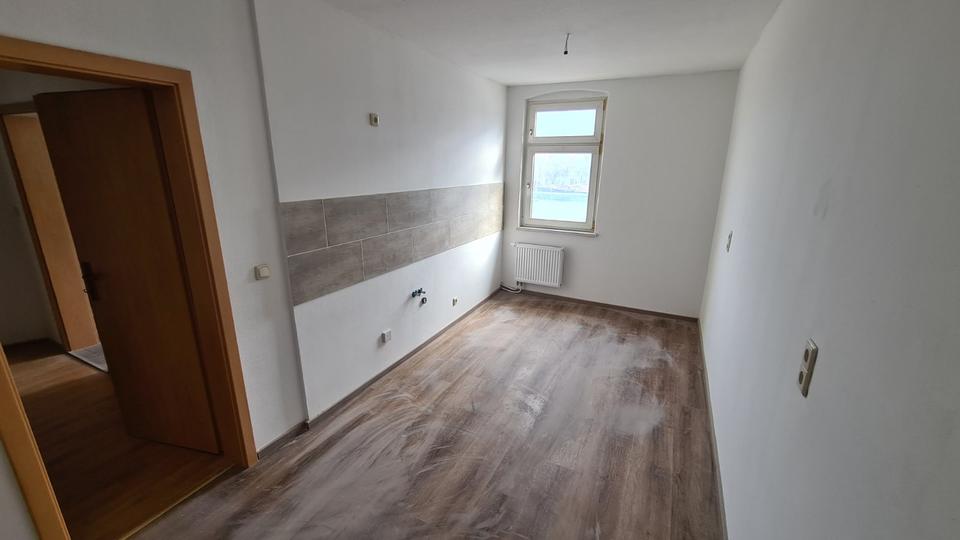 Dachgeschoßwohnung Weißenfels - 2 Zimmer, 62 m&sup2;, 340&euro; | Angebot:25307536