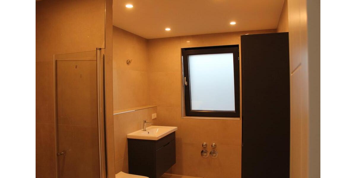 Etagenwohnung Rüsselsheim am Main - 3 Zimmer, 97 m&sup2;, 1.600&euro; | Angebot:26442716