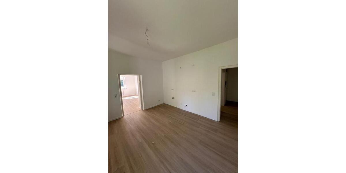 Erdgeschoßwohnung Nürnberg Holzheim - 3 Zimmer, 83 m&sup2;, 1.150&euro; | Angebot:26423277