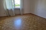 3-Zimmer-Mietwohnung mit Stellplatz und Garage sowie Garten mit Freisitz und Teich sowie Wasserlauf in 97456 Sennfeld (1592) - Erdgeschoßwohnung Sennfeld Sennfeld | Angebot:25521331