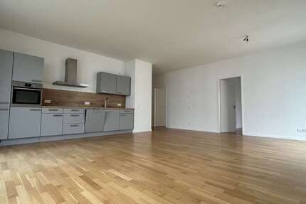Wohnung zum Mieten in Berlin 2.188 € 99 m² 3 zimmer