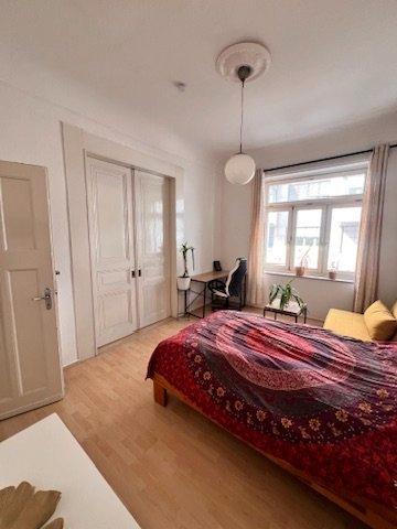 Wohnen auf Zeit Koblenz - 4 Zimmer, 130 m&sup2;, 550&euro; | Angebot:26320953