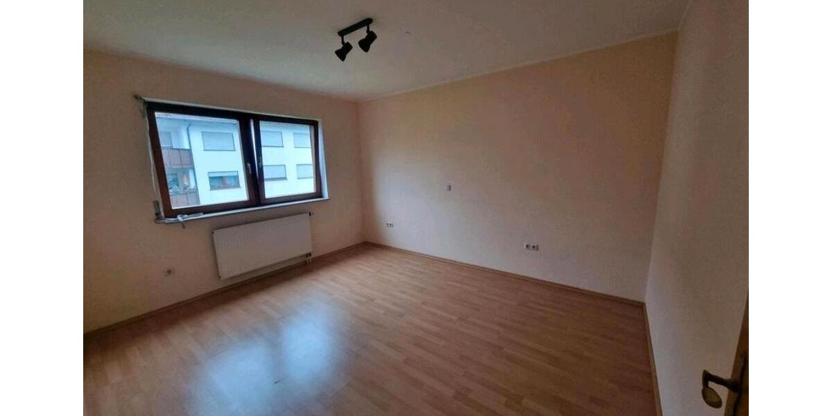 Etagenwohnung Wörth am Main - 3 Zimmer, 74 m&sup2;, 900&euro; | Angebot:24829521