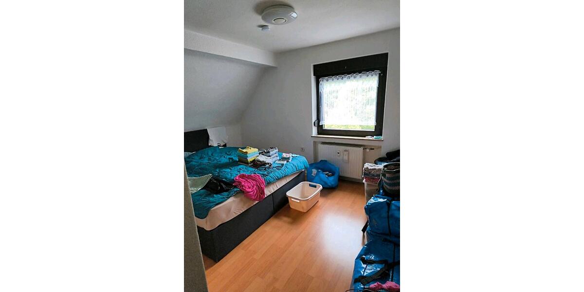 Dachgeschoßwohnung Kirchen (Sieg) - 5 Zimmer, 89 m&sup2;, 500&euro; | Angebot:26585997