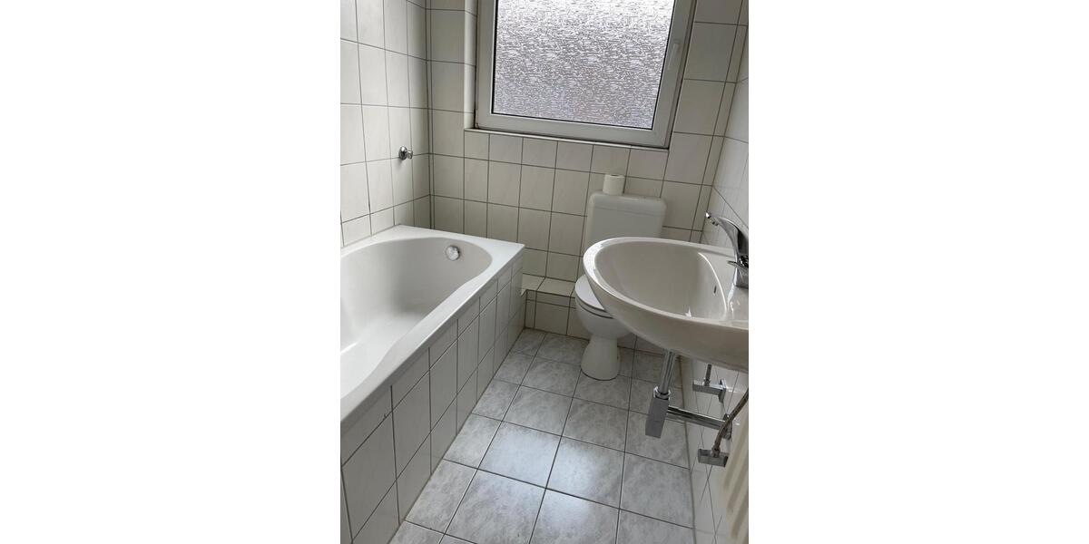 Etagenwohnung Gelsenkirchen Gelsenkirchen-Mitte - 3 Zimmer, 100 m&sup2;, 800&euro; | Angebot:25216826