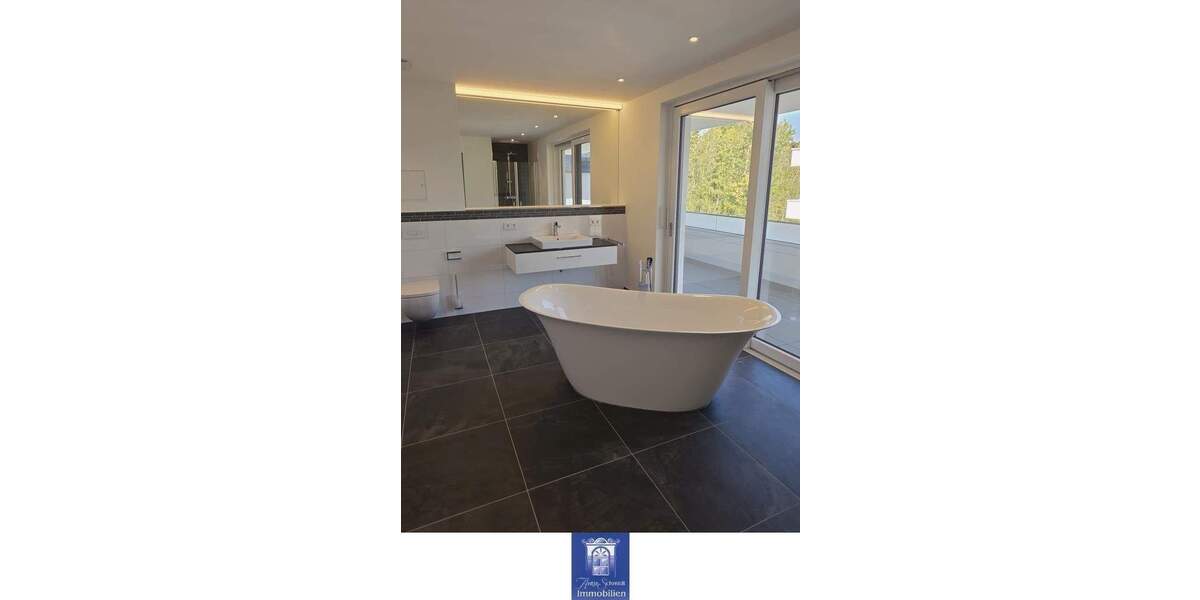 Etagenwohnung Döbeln - 2 Zimmer, 105 m&sup2;, 1.214&euro; | Angebot:25708998