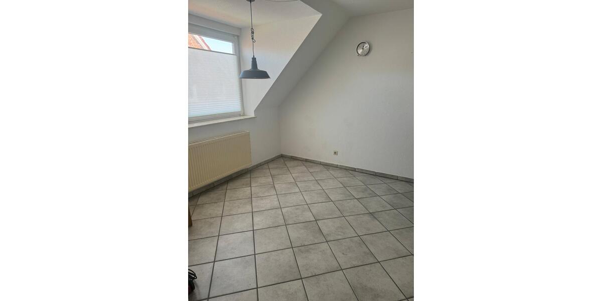 Dachgeschoßwohnung Norden - 2 Zimmer, 54 m&sup2;, 520&euro; | Angebot:24437783