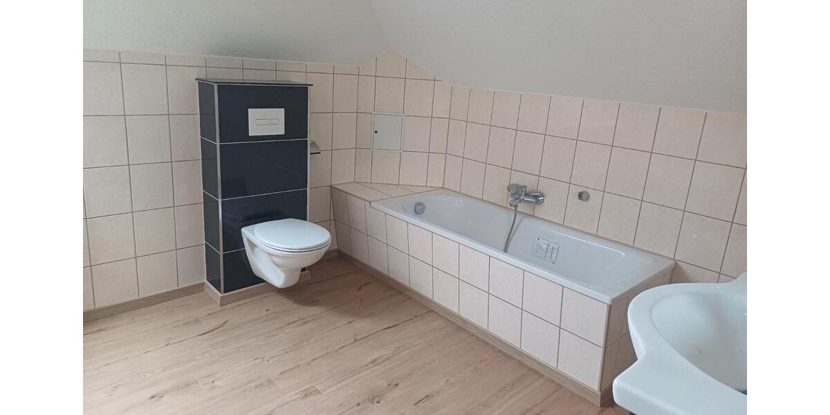 Dachgeschoßwohnung Eilenburg - 3 Zimmer, 488&euro; | Angebot:22990566