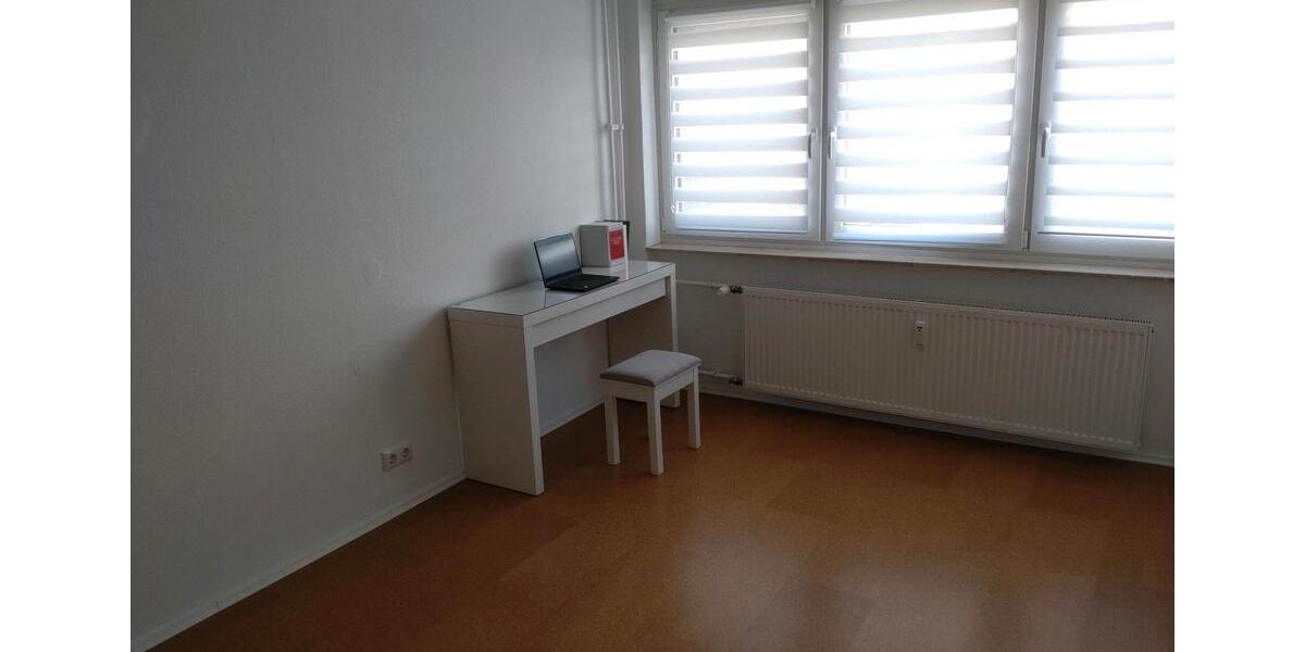 Etagenwohnung Hofheim am Taunus - 3 Zimmer, 85 m&sup2;, 1.100&euro; | Angebot:25017573