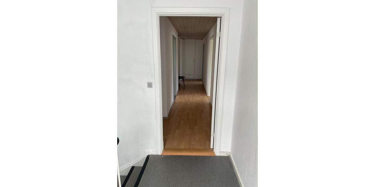 Dachgeschoßwohnung Flensburg Altstadt - 4 Zimmer, 130 m&sup2;, 750&euro; | Angebot:26384560