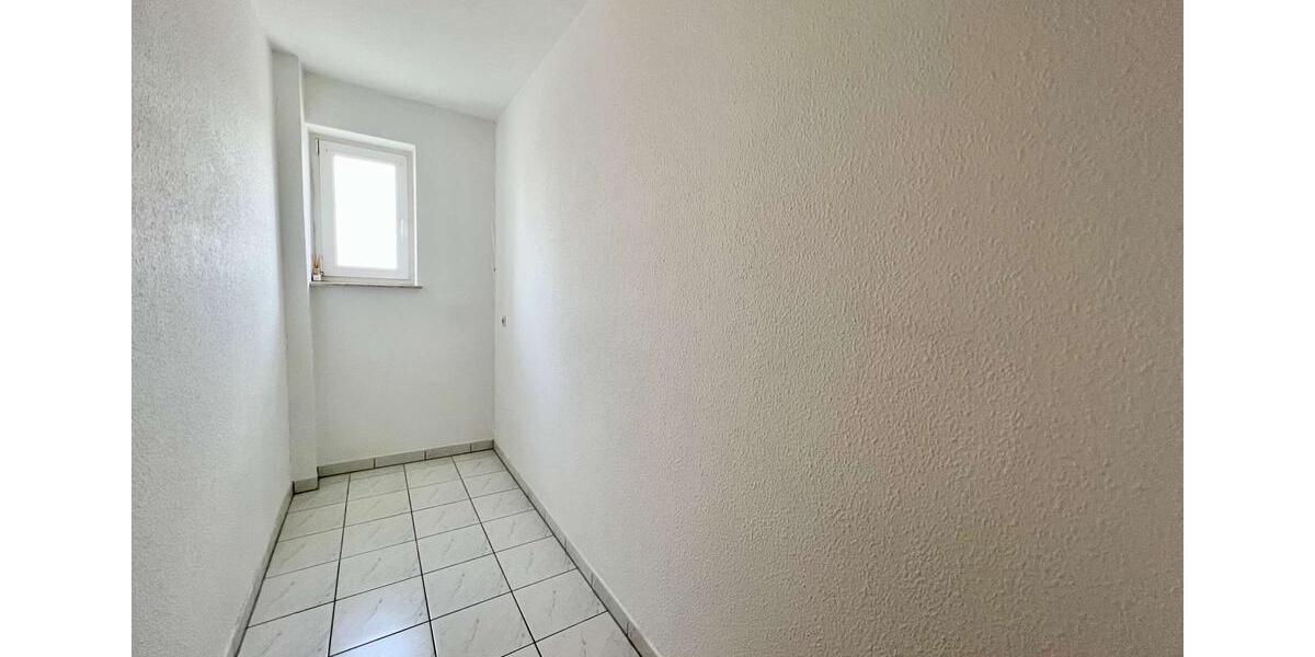 Etagenwohnung Grimma - 3 Zimmer, 94 m&sup2;, 660&euro; | Angebot:24875898