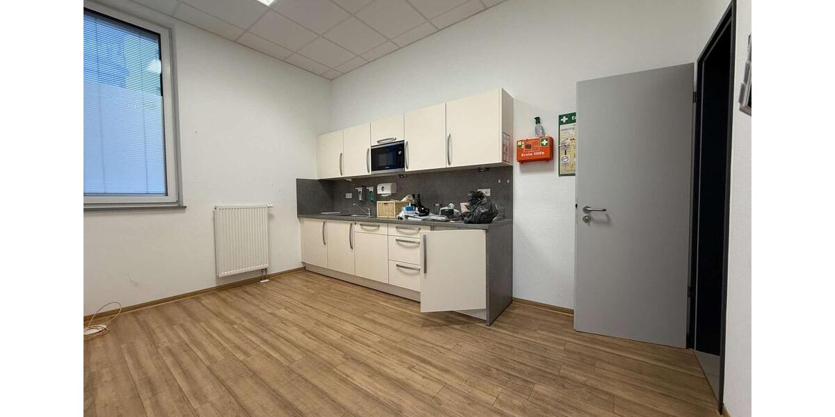 Gewerbeobjekt Nürnberg Gibitzenhof - 4.150&euro; | Angebot:23208044
