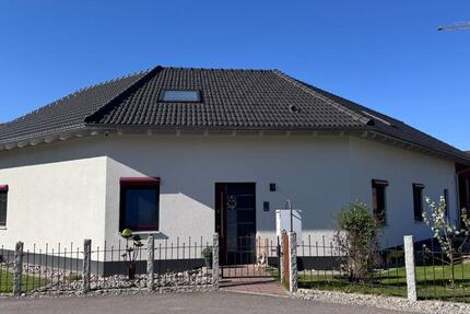 Einfamilienhaus mit Wintergarten und Garage 4 zimmer