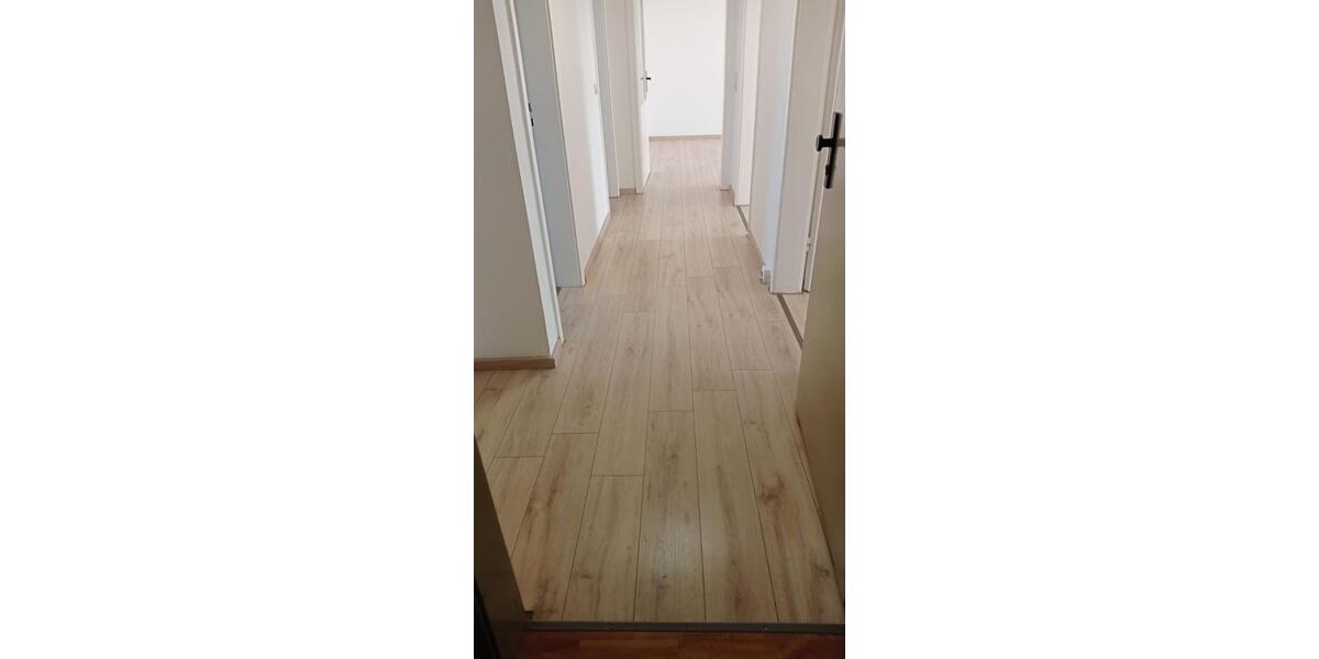 Etagenwohnung Klipphausen - 4 Zimmer, 71 m&sup2;, 420&euro; | Angebot:25270947