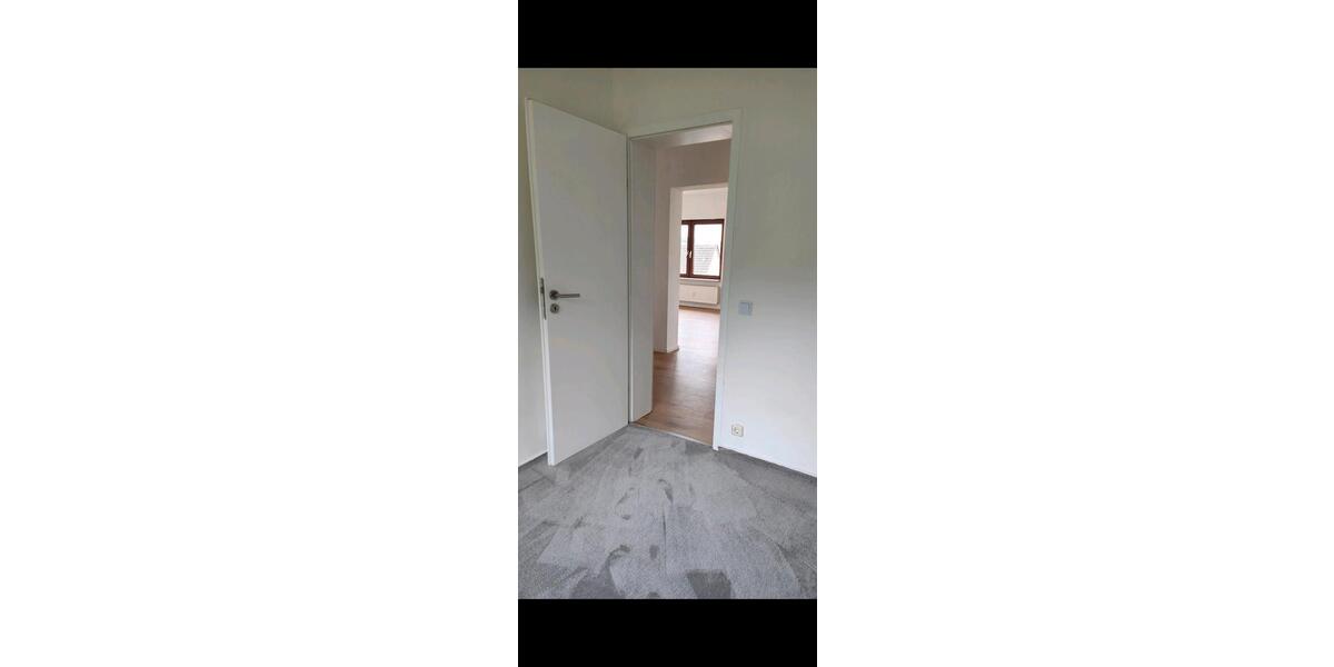 Etagenwohnung Solms - 3 Zimmer, 76 m&sup2;, 900&euro; | Angebot:26652238