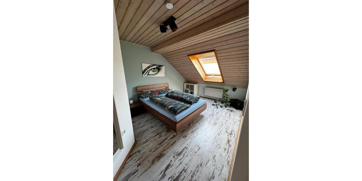 Dachgeschoßwohnung Diespeck - 4 Zimmer, 95 m&sup2;, 665&euro; | Angebot:26546291