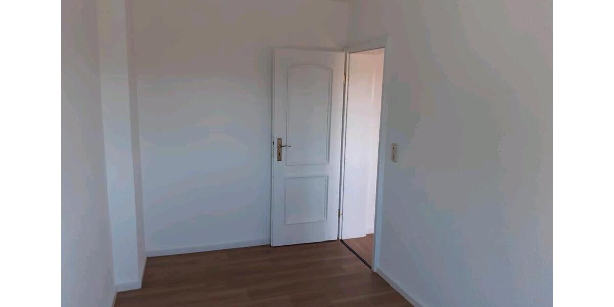 Dachgeschoßwohnung Strehla - 3 Zimmer, 73 m&sup2;, 445&euro; | Angebot:26261374