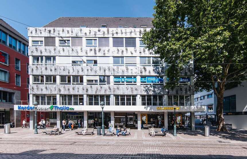 Büro in Freiburg 5.654,25 € 315 m²