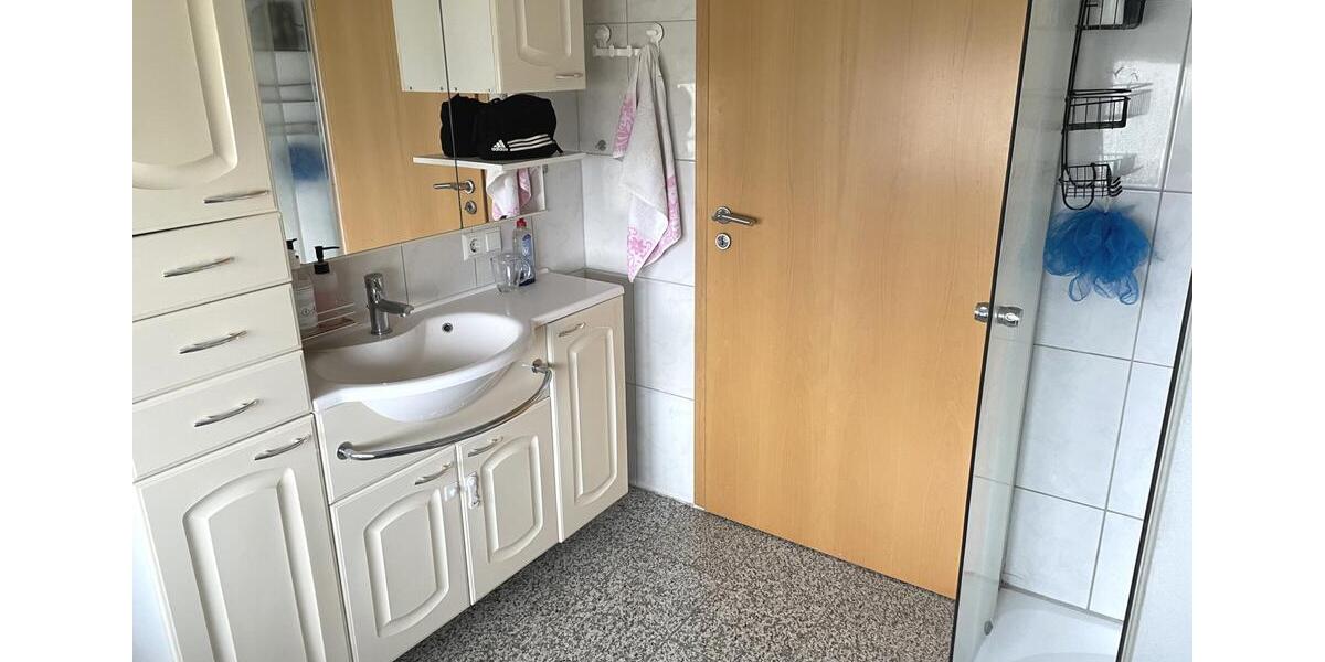 Etagenwohnung Nellingen - 3 Zimmer, 85 m&sup2;, 780&euro; | Angebot:26531398