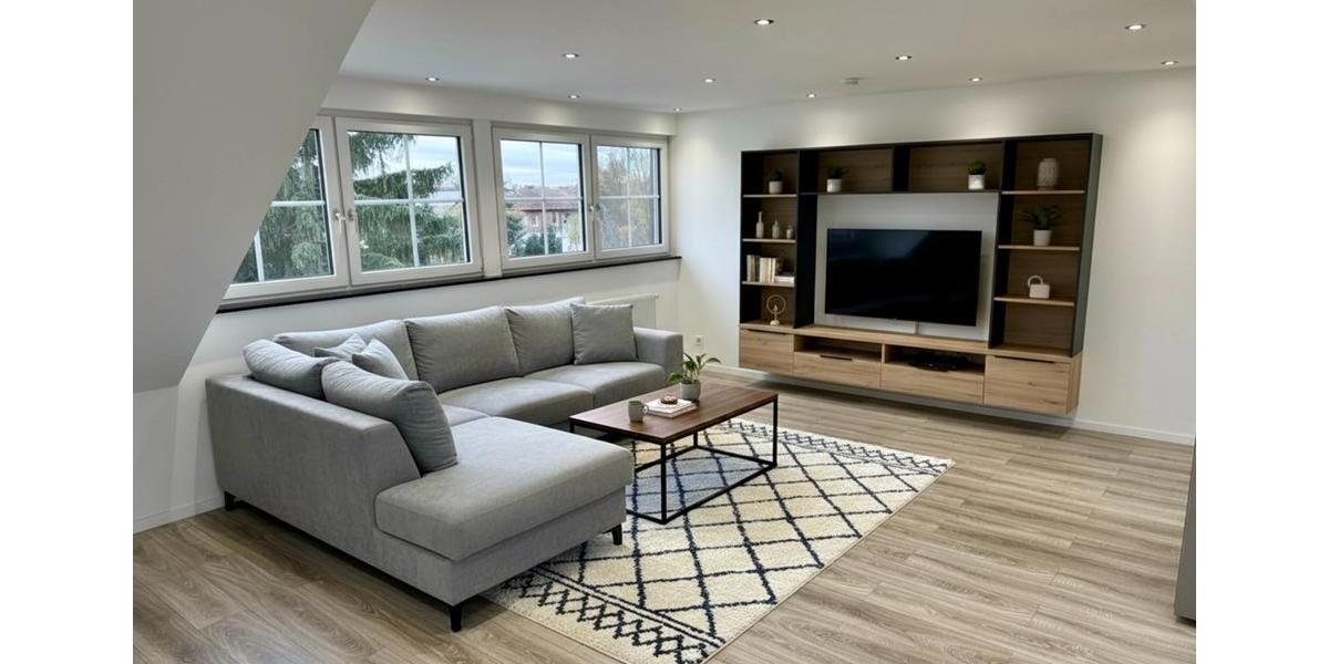 Moderne Lichtdurchflutete 2 Zimmer Dachgeschosswohnung !!! 2 zimmer