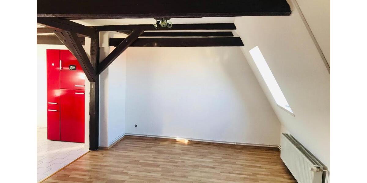 Dachgeschoßwohnung Halberstadt - 4 Zimmer, 85 m&sup2;, 369&euro; | Angebot:24826491