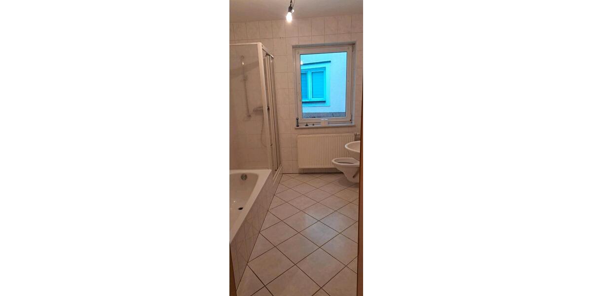 Etagenwohnung Nossen - 4 Zimmer, 105 m&sup2;, 950&euro; | Angebot:24699940