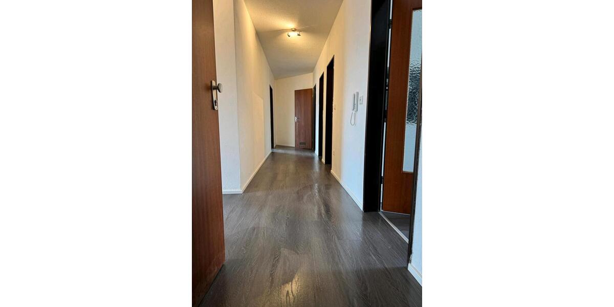 Etagenwohnung Altötting - 3 Zimmer, 95 m&sup2;, 990&euro; | Angebot:25986598