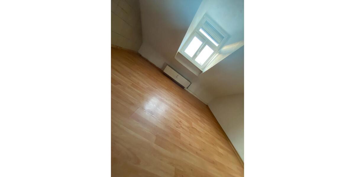 Etagenwohnung Völklingen - 4 Zimmer, 90 m&sup2;, 670&euro; | Angebot:26349882