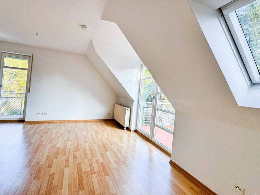 ruhig gelegene Wohnung im Grünen mit 2 Balkonen